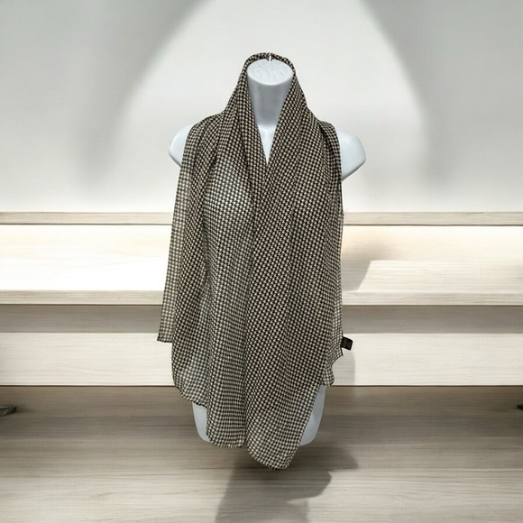 Banana Republic Monochrome Houndstooth Silk Scarf - Picture 4 of 8